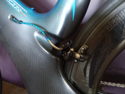 ../../_images/mcr-rear-brake.png